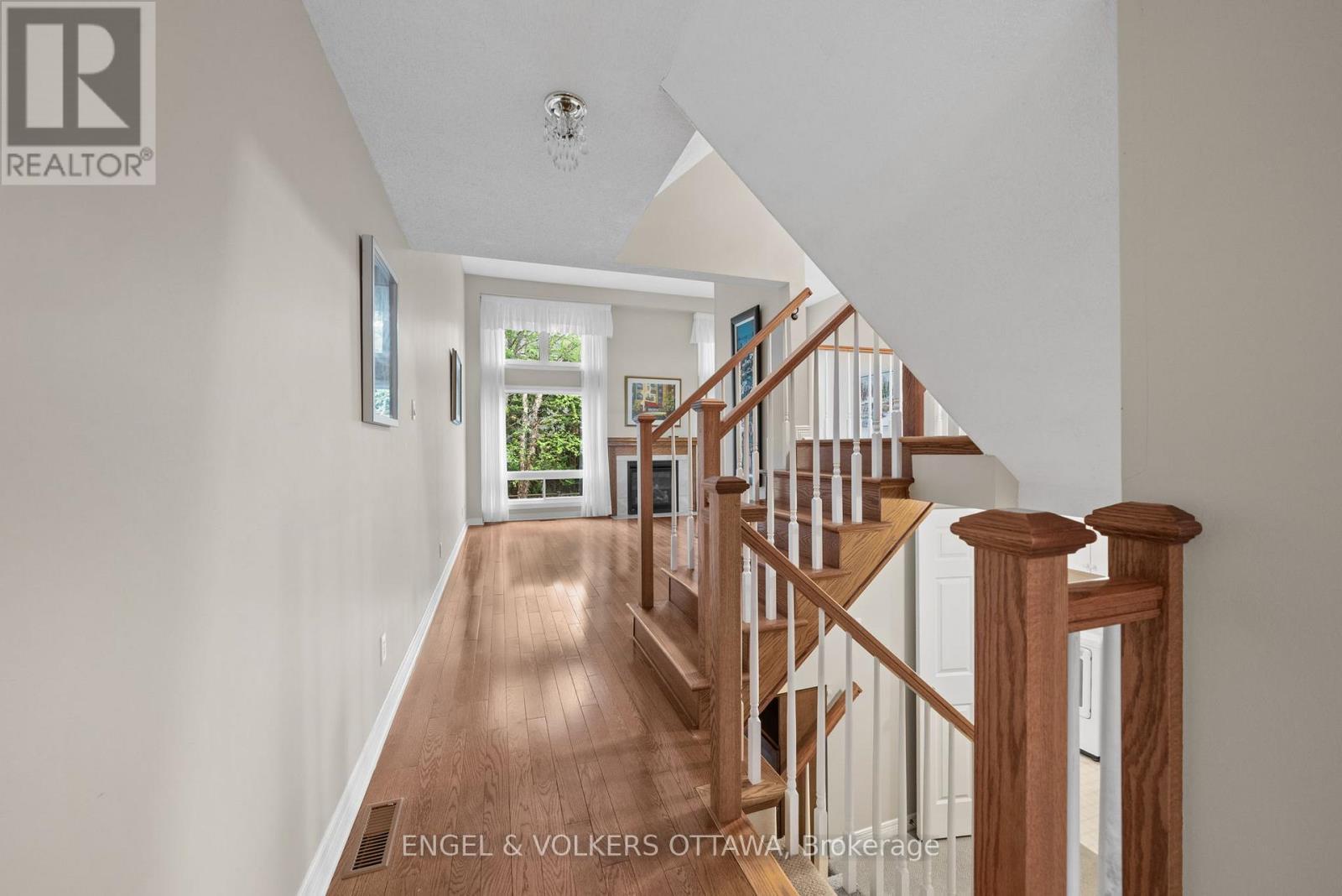 44 Dunbarton Court, Ottawa, ON