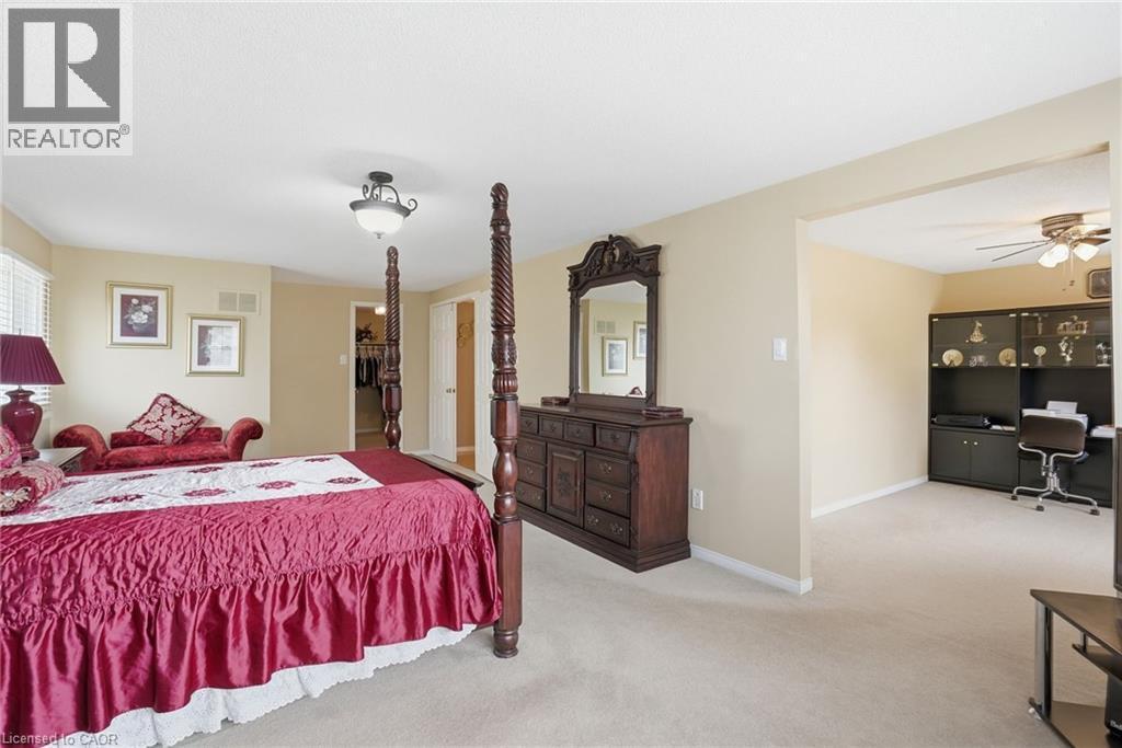 3277 Folkway Drive, Burlington, ON - Indoor Photo Showing Bedroom