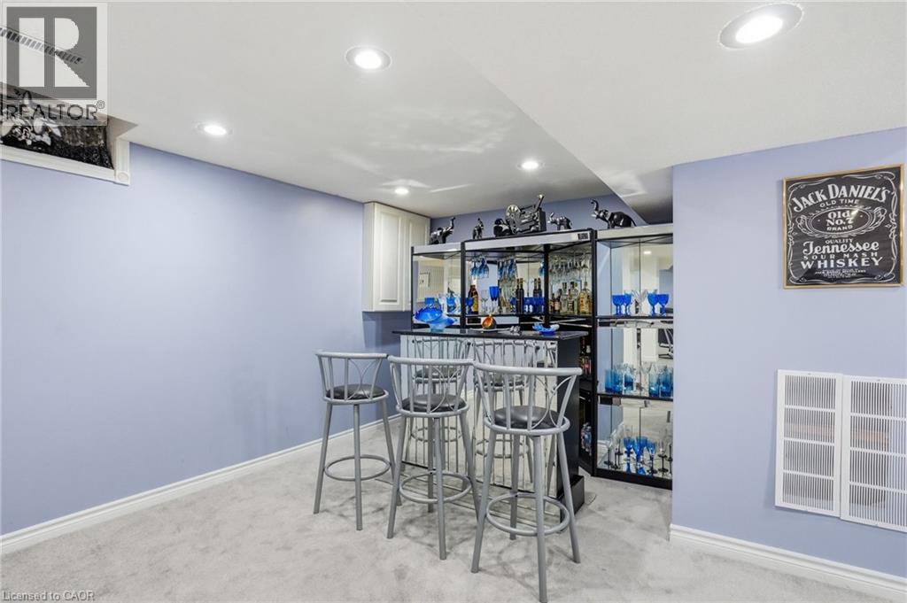 3277 Folkway Drive, Burlington, ON - Indoor Photo Showing Other Room