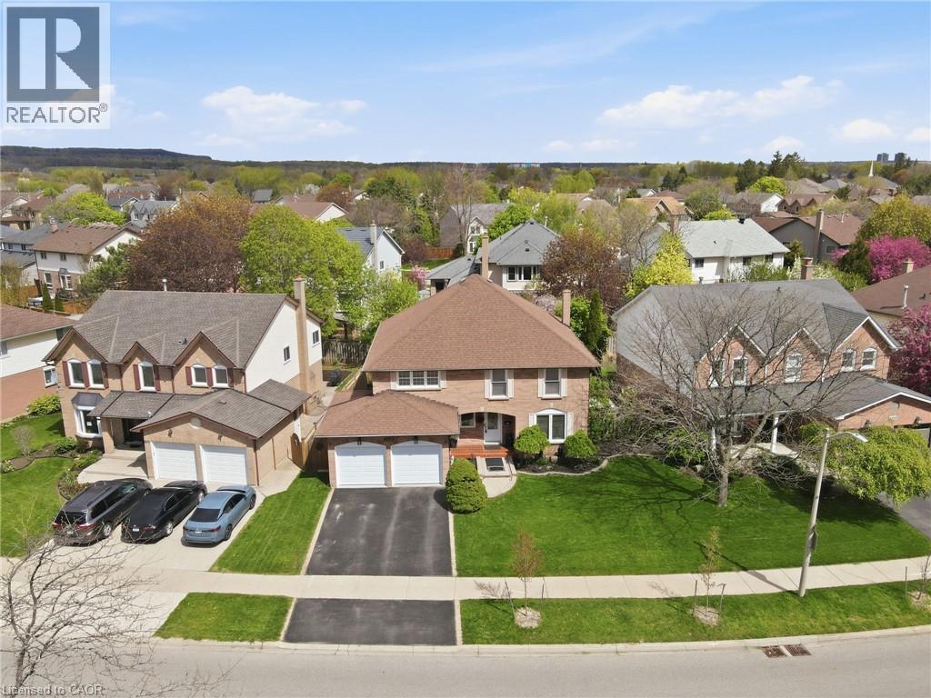 3277 Folkway Drive, Burlington, ON - Outdoor With Facade