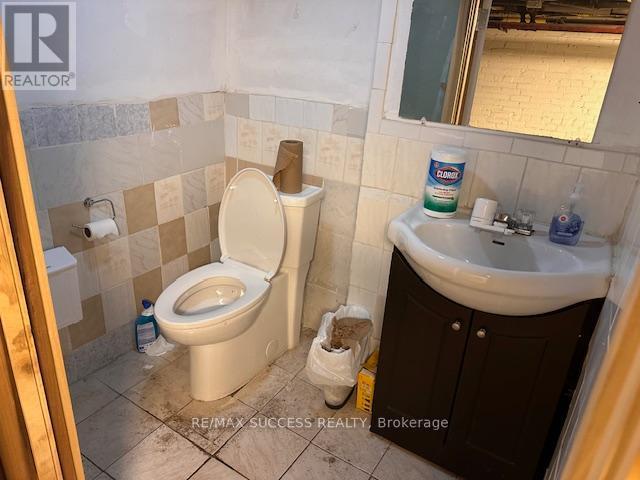 764 St Clair Avenue W, Toronto, ON
