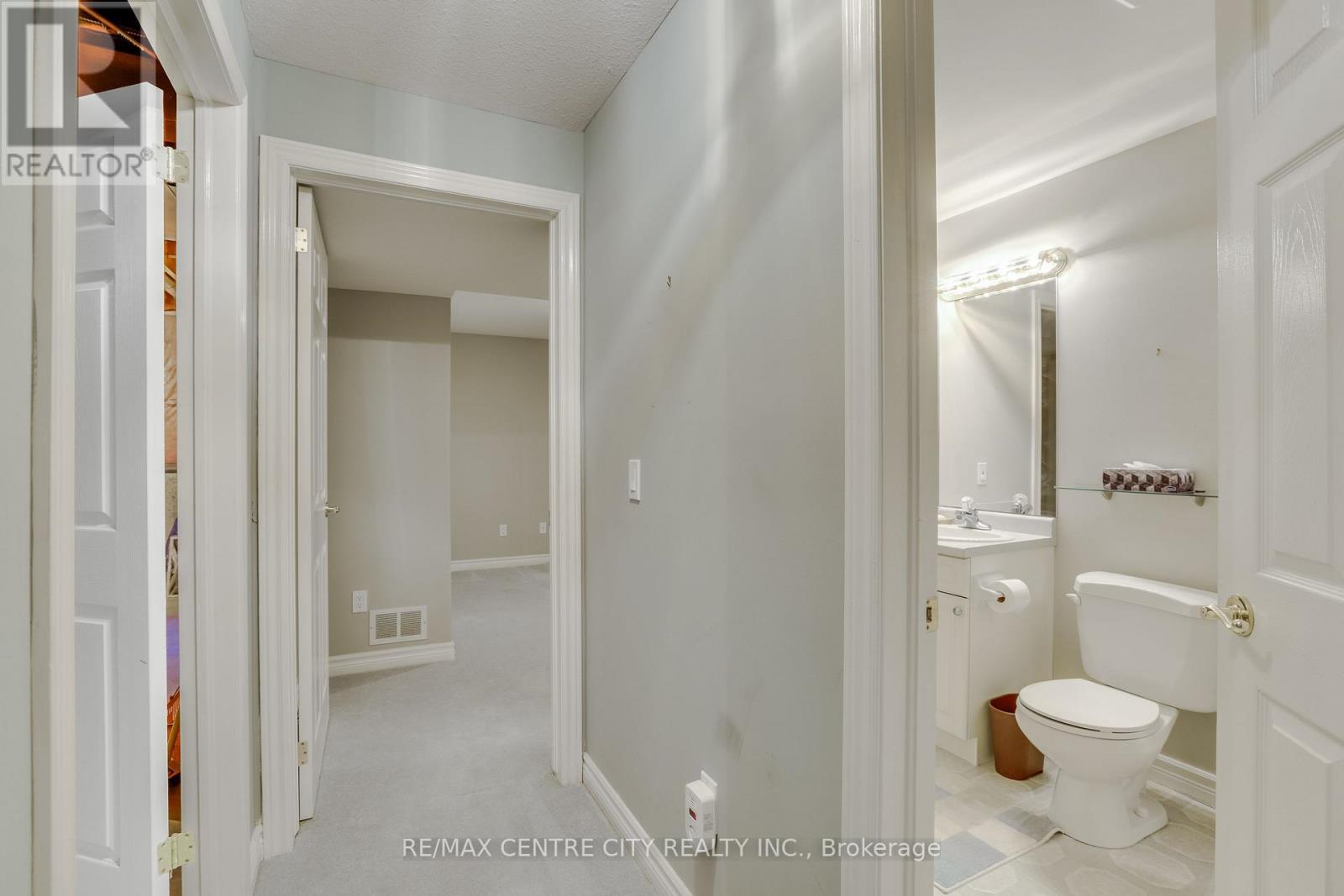 68 - 1040 Riverside Drive, London North (North Q), ON