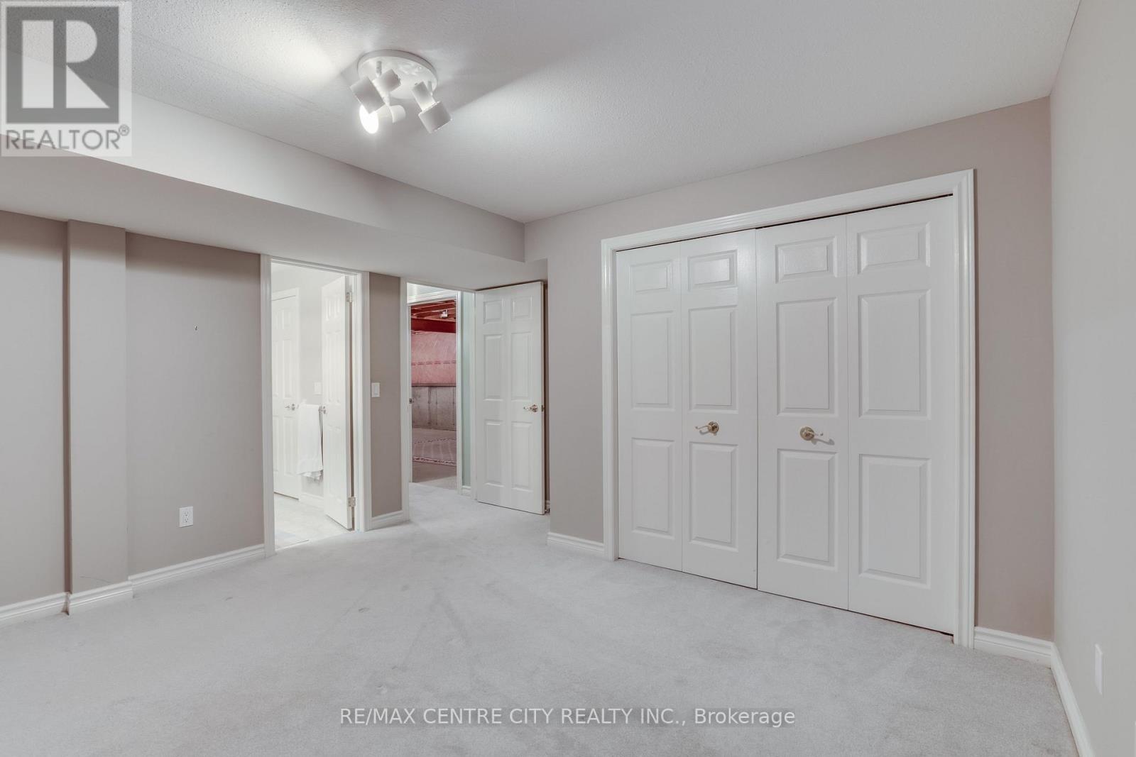 68 - 1040 Riverside Drive, London North (North Q), ON