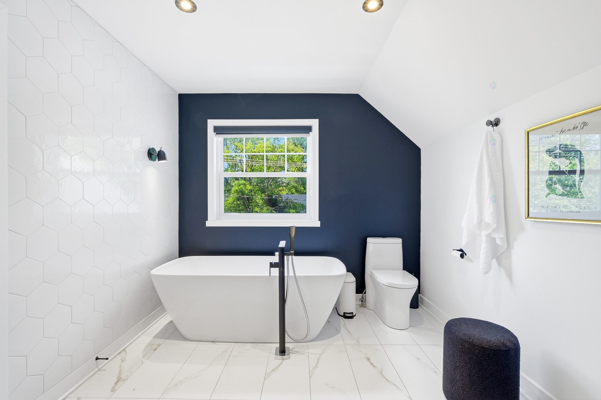 Salle de bains attenante à la CCP - 902 Rue St-John, Otterburn Park, QC