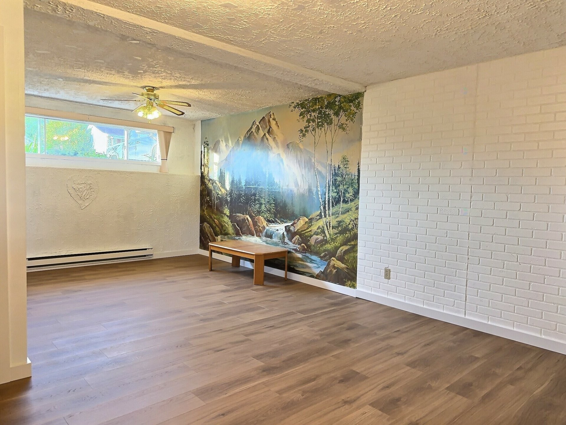 Salle familiale - 4 Rue Caron, Ville-Marie, QC - Indoor Photo Showing Other Room