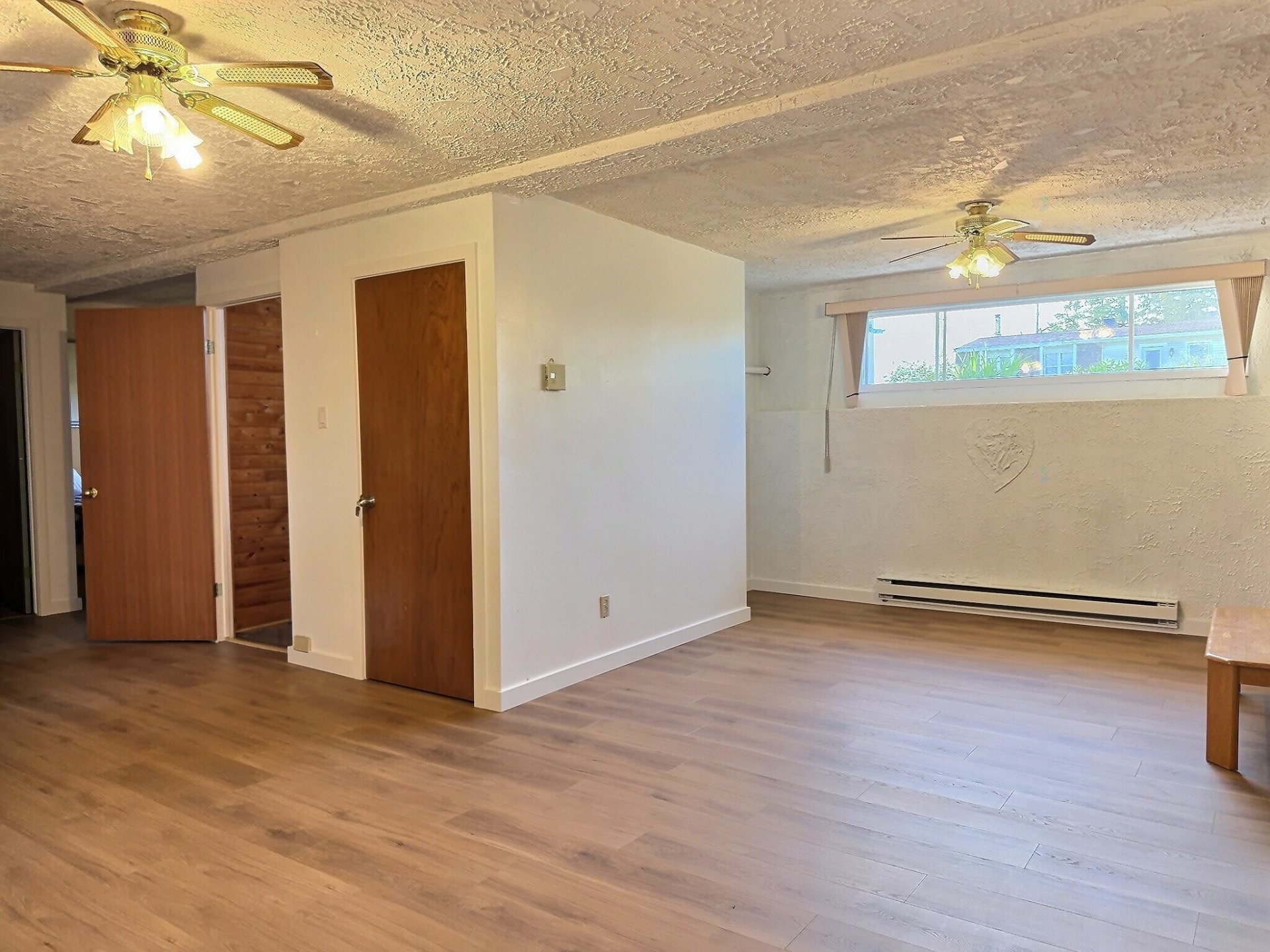 Salle familiale - 4 Rue Caron, Ville-Marie, QC - Indoor Photo Showing Other Room