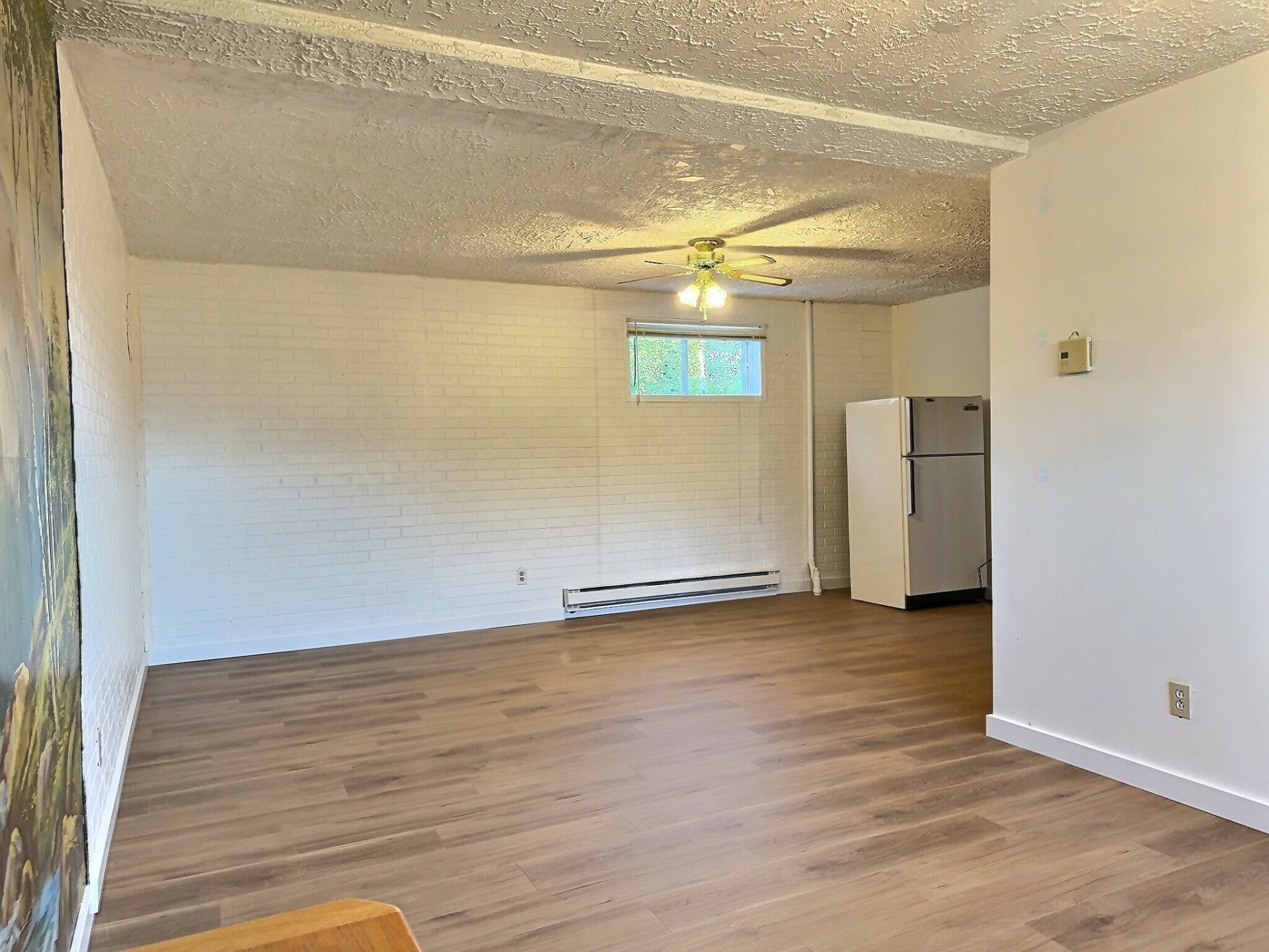 Salle familiale - 4 Rue Caron, Ville-Marie, QC - Indoor Photo Showing Other Room