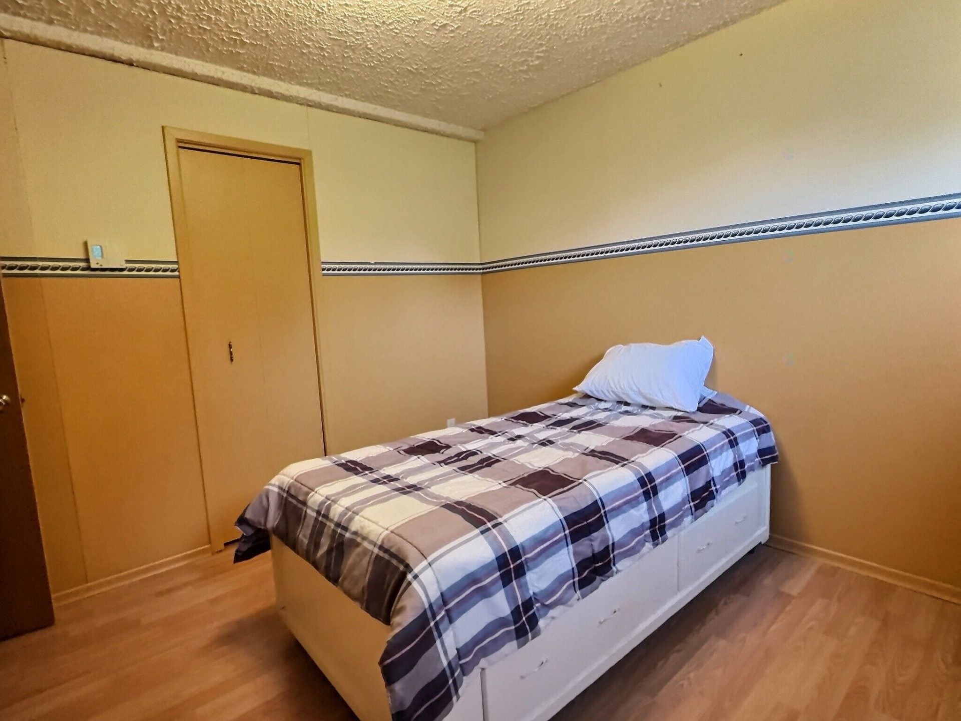 Chambre à coucher - 4 Rue Caron, Ville-Marie, QC - Indoor Photo Showing Bedroom