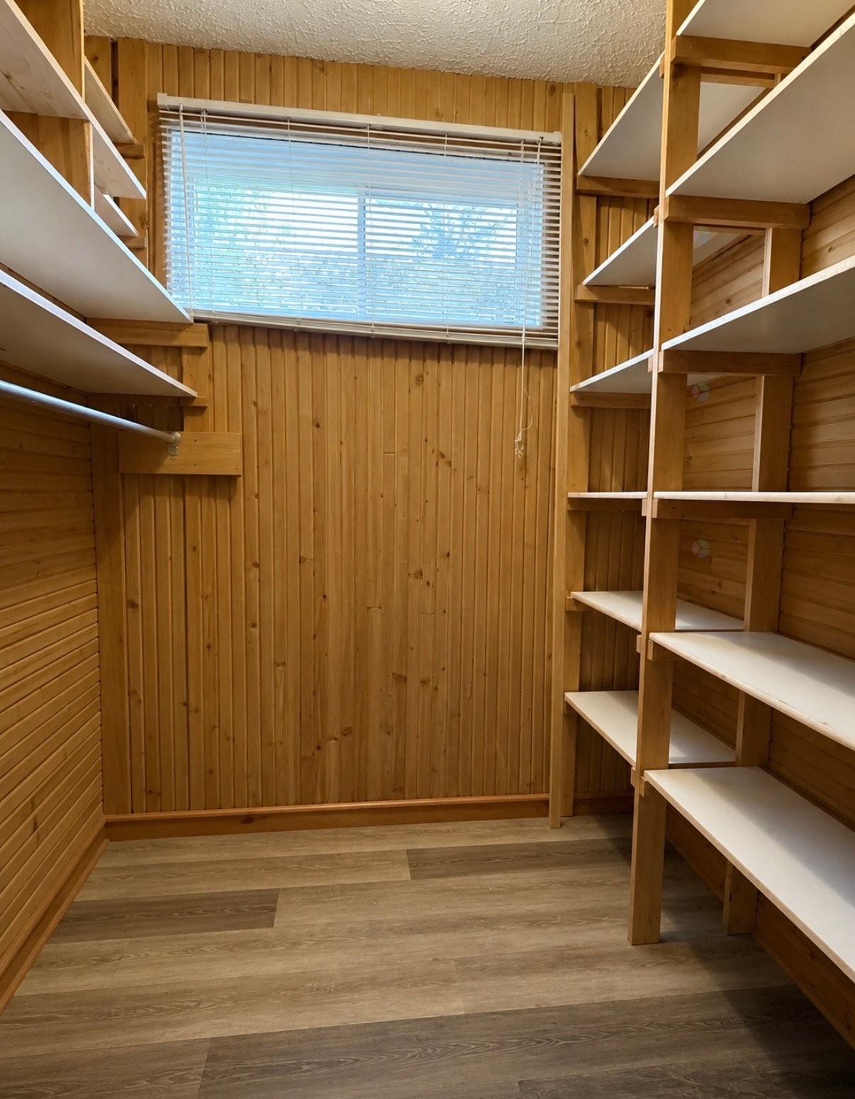Rangement - 4 Rue Caron, Ville-Marie, QC - Indoor With Storage