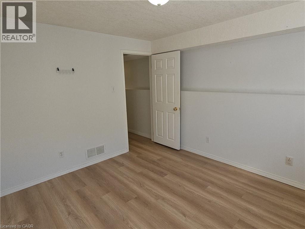 390 Wake Robin Crescent, Kitchener, ON - Indoor Photo Showing Other Room