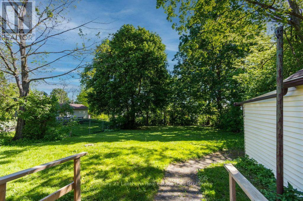 7 Purdy Street, Belleville (Belleville Ward), ON - Outdoor