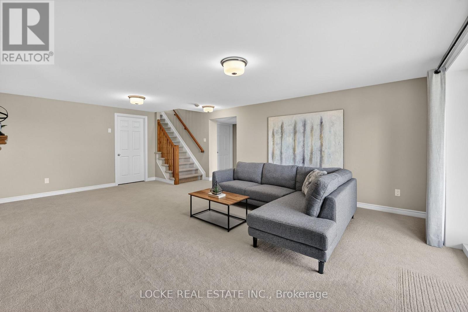 639 Baie-Des-Castors Street, Ottawa, ON - Indoor Photo Showing Other Room