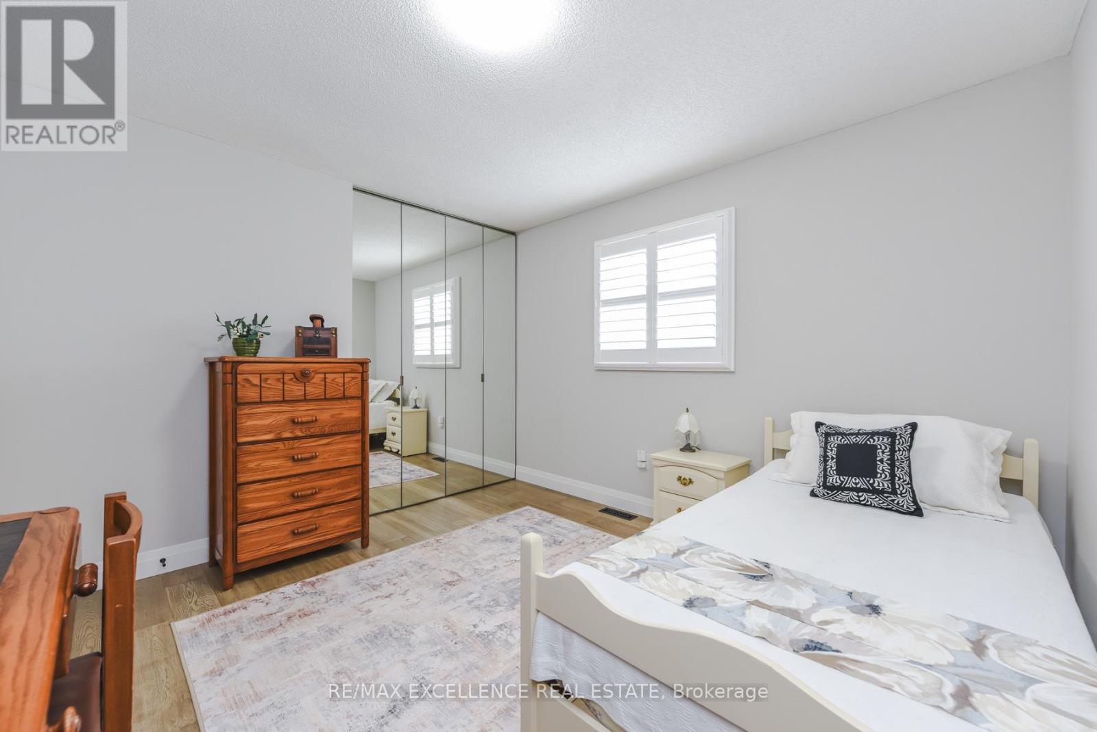 62 Atkins Circle, Brampton, ON - Indoor Photo Showing Bedroom