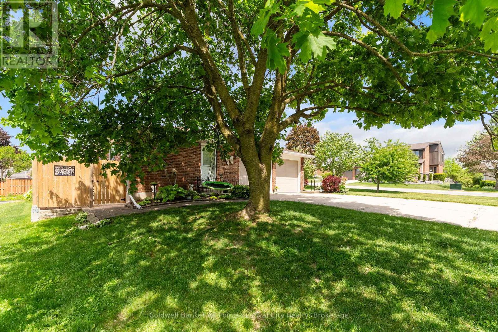30 Mohawk Crescent, Central Huron (Clinton), ON - Outdoor