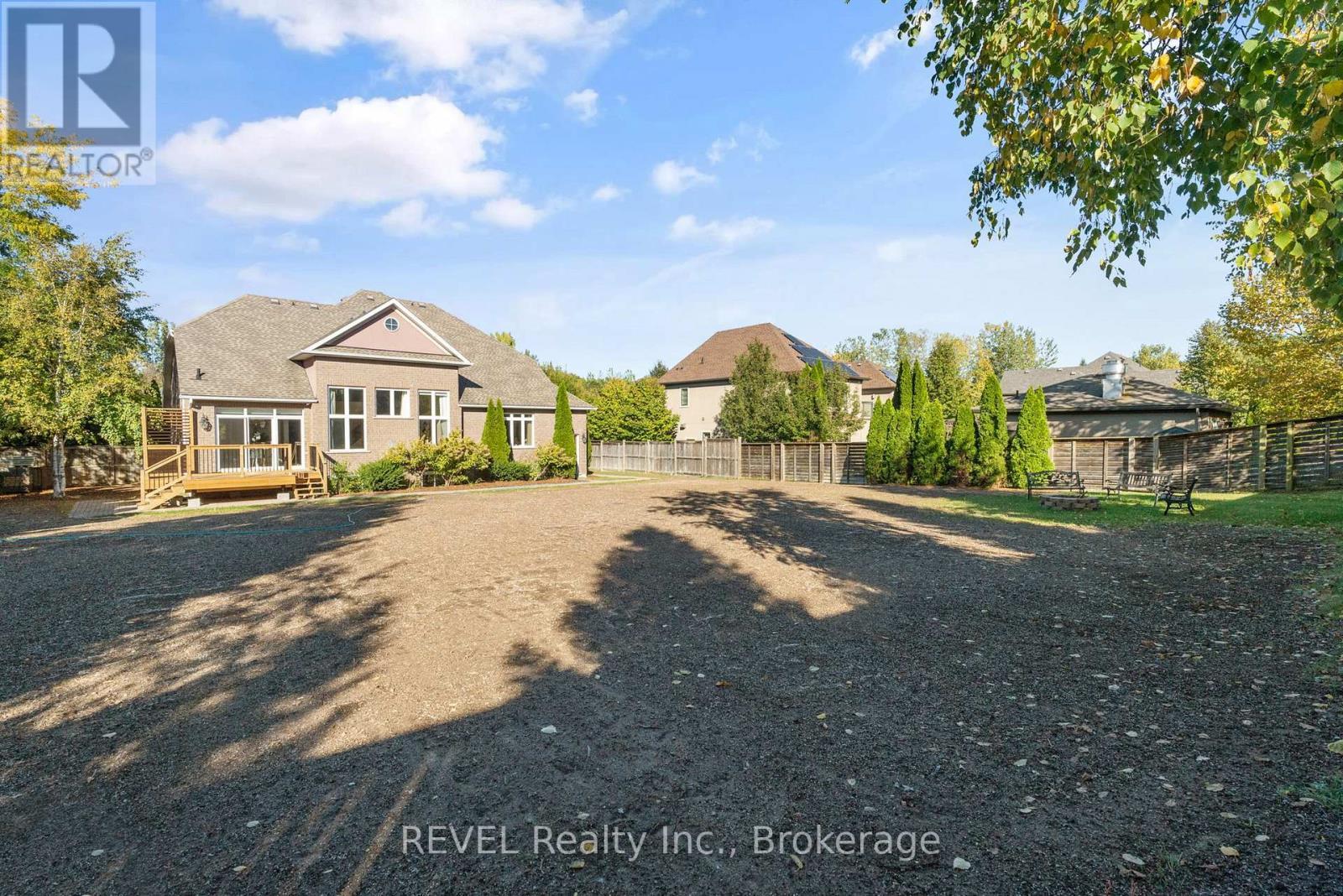 6718 Domenic Crescent, Niagara Falls (Stamford), ON - Outdoor
