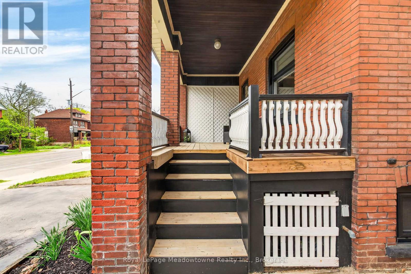 216 Maplewood Avenue, Hamilton (Blakeley), ON - Outdoor With Exterior