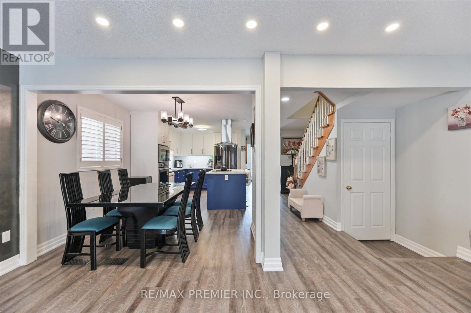 60 Tumbleweed Court, Vaughan, ON - Indoor Photo Showing Dining Room