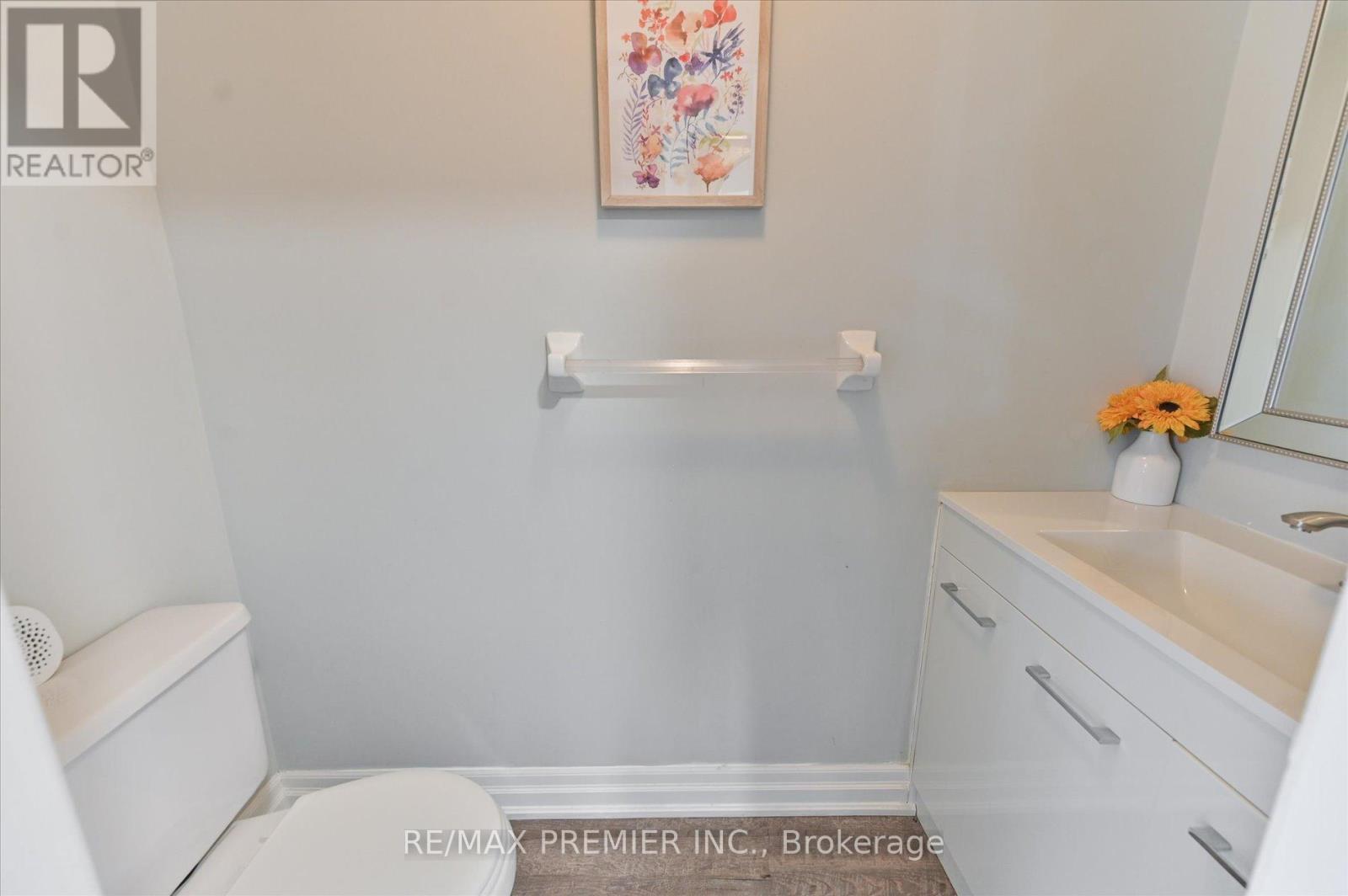60 Tumbleweed Court, Vaughan, ON - Indoor Photo Showing Bathroom
