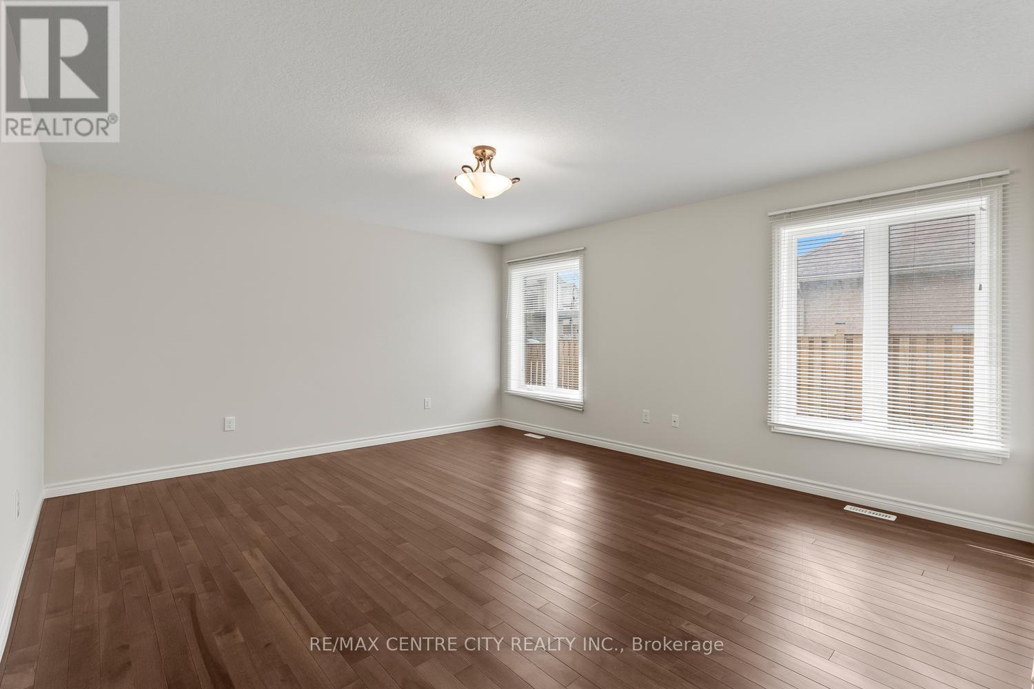 657 Tennent Avenue, London North (North H), ON - Indoor Photo Showing Other Room