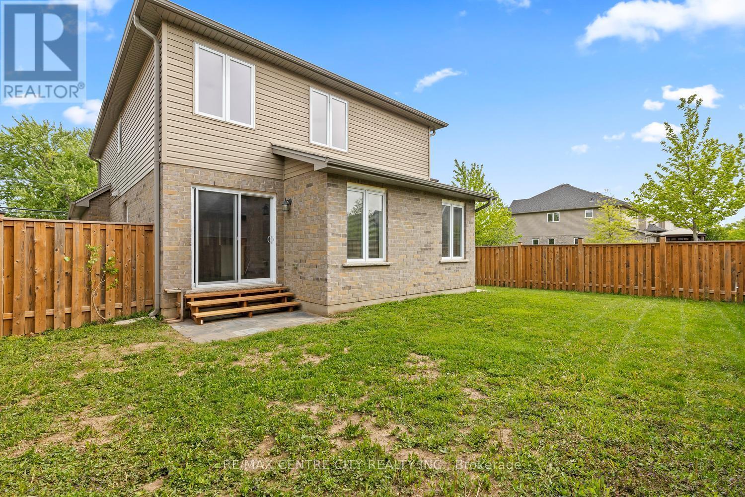 Private Rear Yard - 657 Tennent Avenue, London North (North H), ON - Outdoor