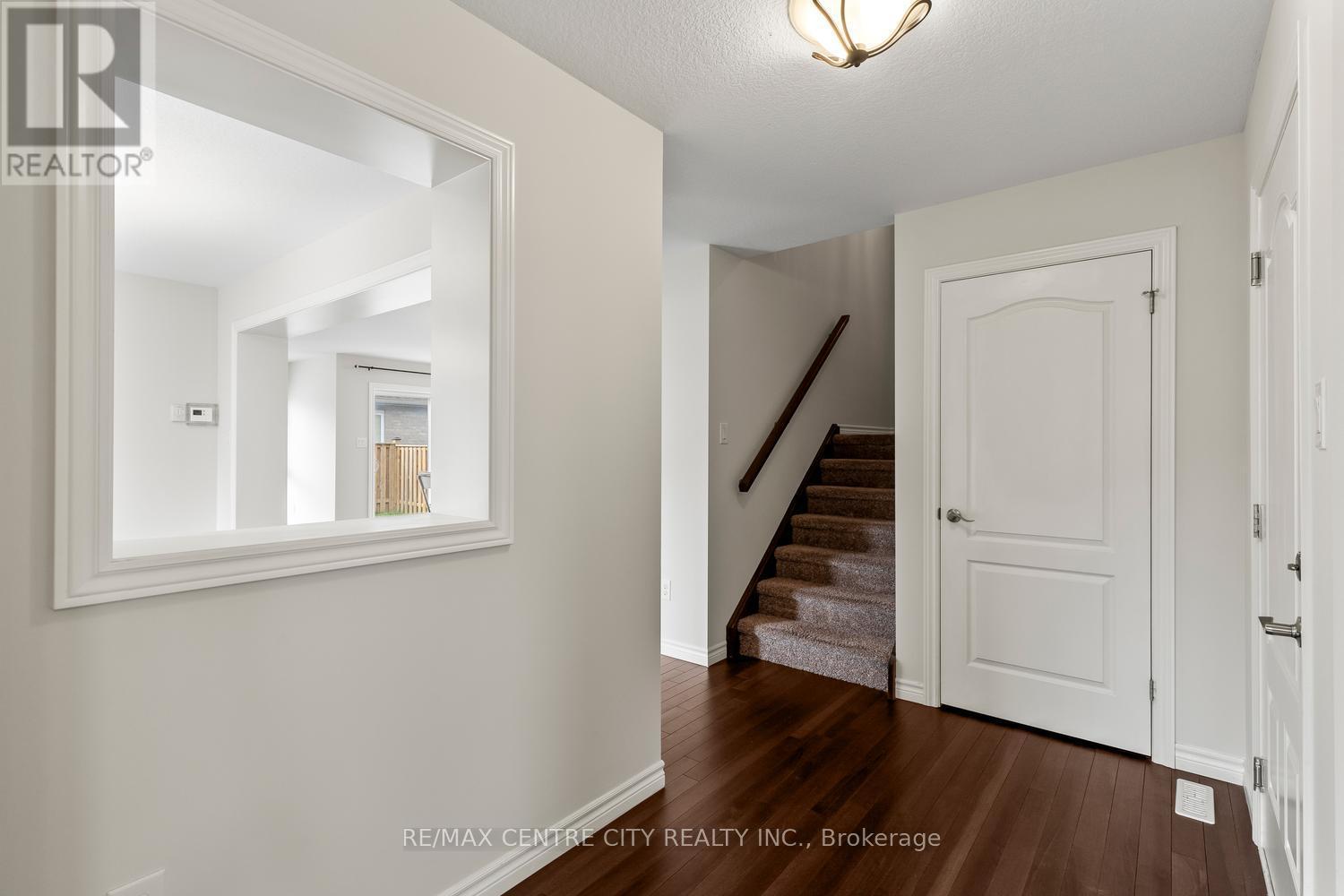 657 Tennent Avenue, London North (North H), ON - Indoor Photo Showing Other Room