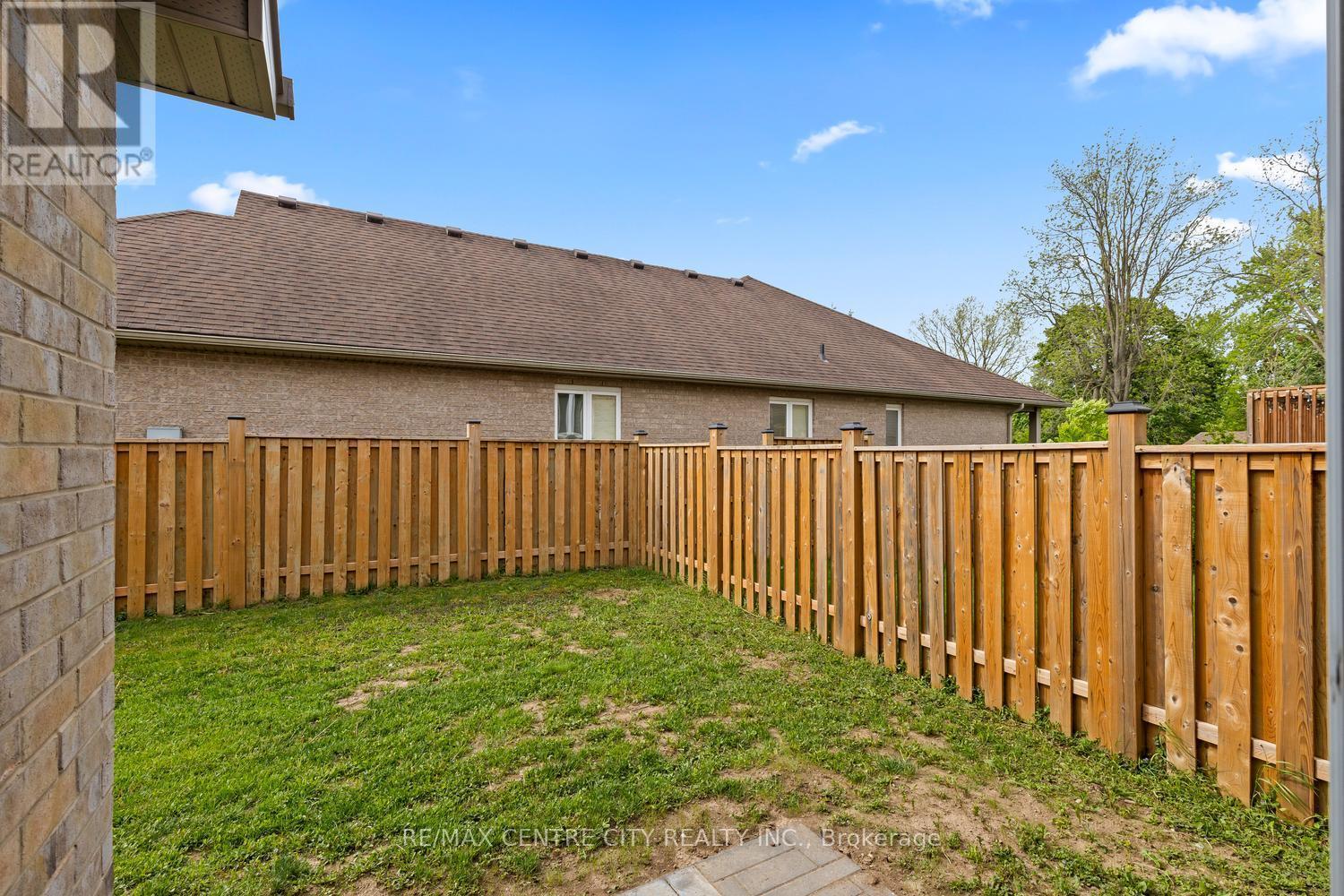 657 Tennent Avenue, London North (North H), ON - Outdoor