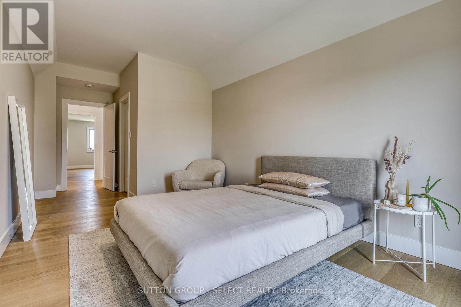 61 Crestview Drive, Middlesex Centre, ON - Indoor Photo Showing Bedroom