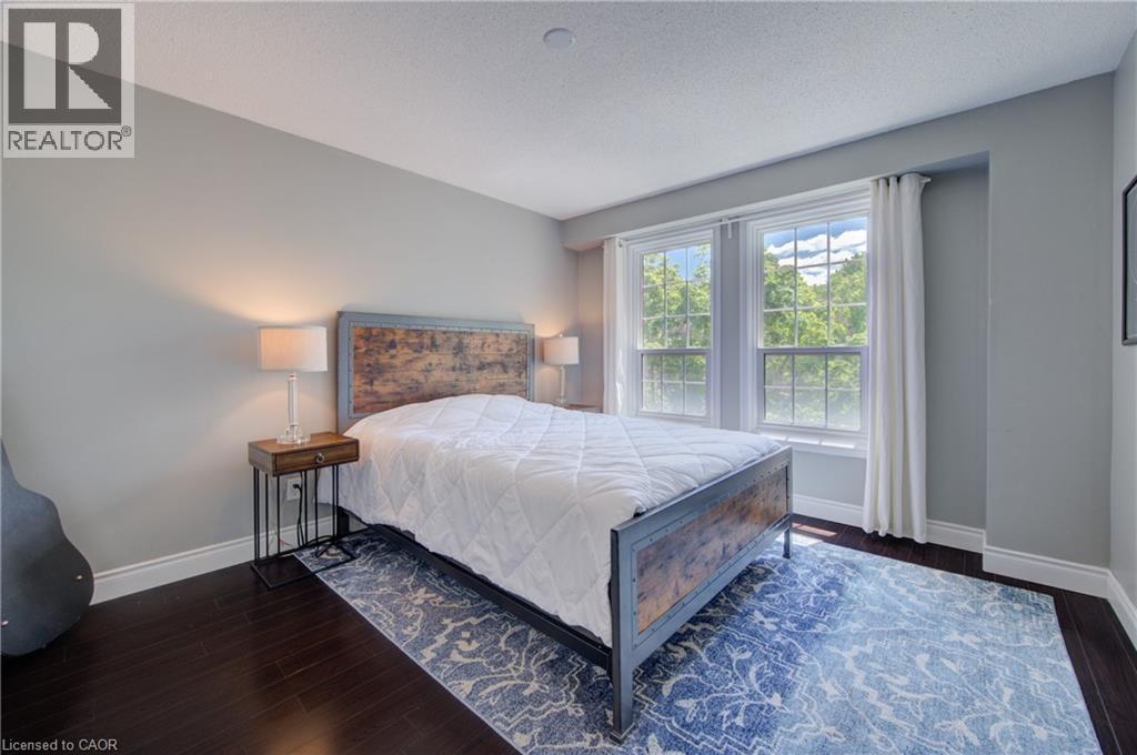 375 Holiday Inn Drive Unit# 9, Cambridge, ON - Indoor Photo Showing Bedroom