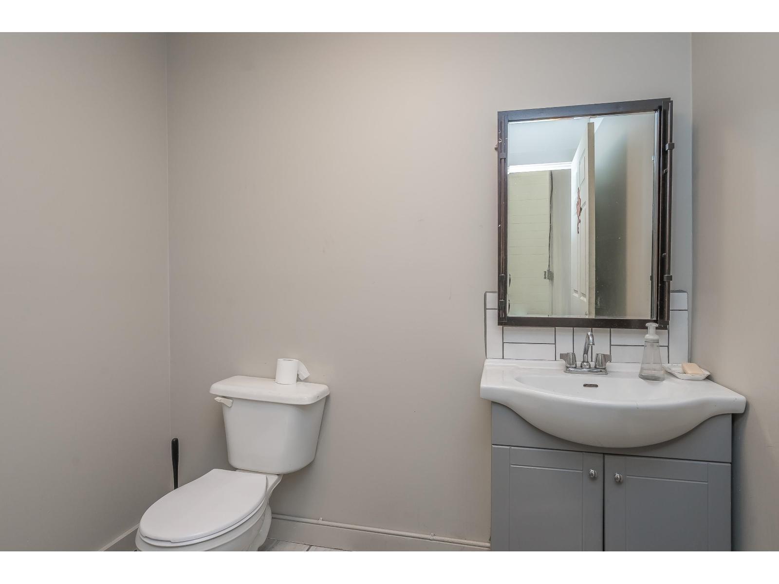 12 5327 192 Street, Surrey, BC