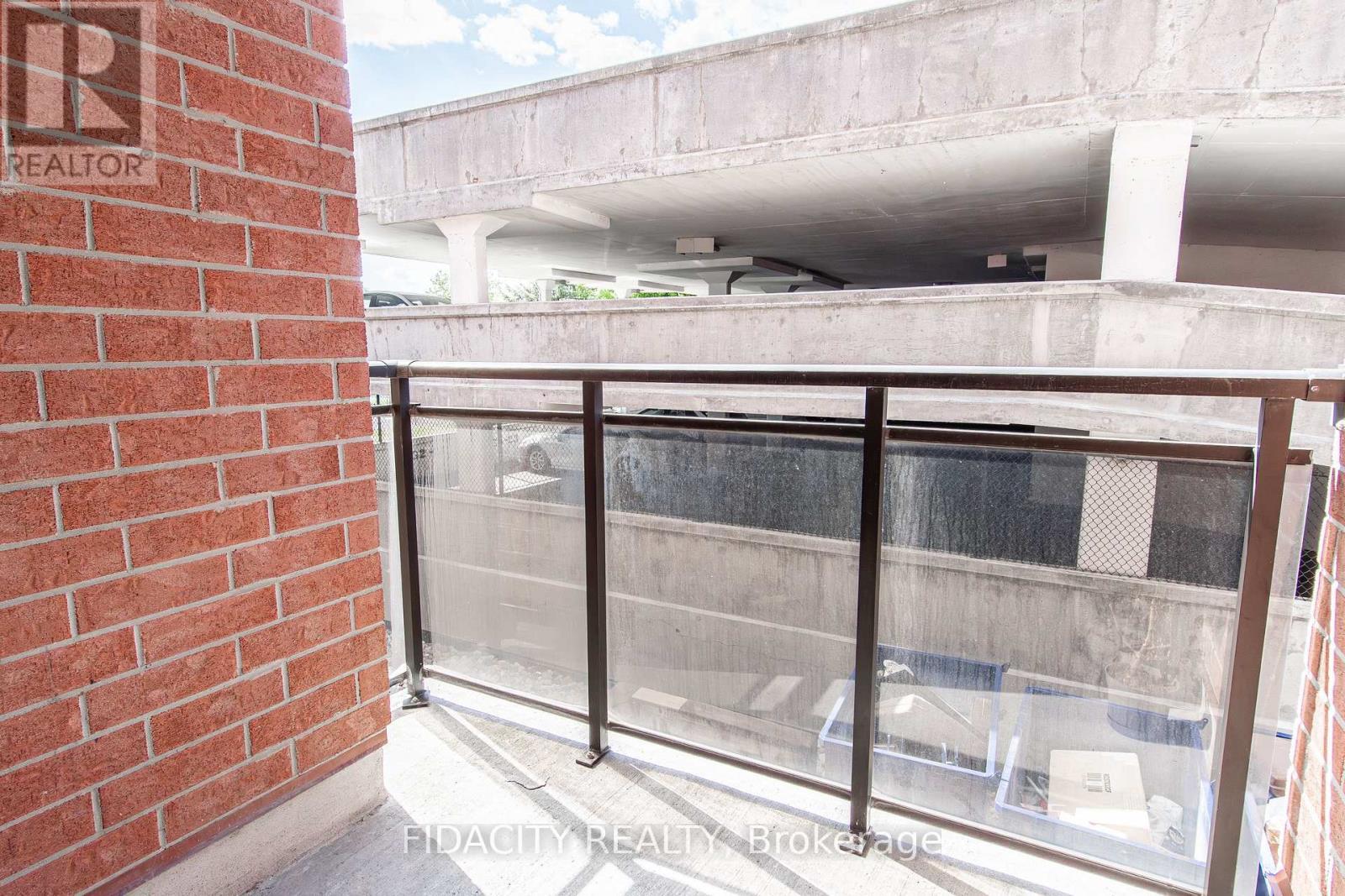 2E - 310 Central Park Drive, Ottawa, ON - Indoor Photo Showing Other Room