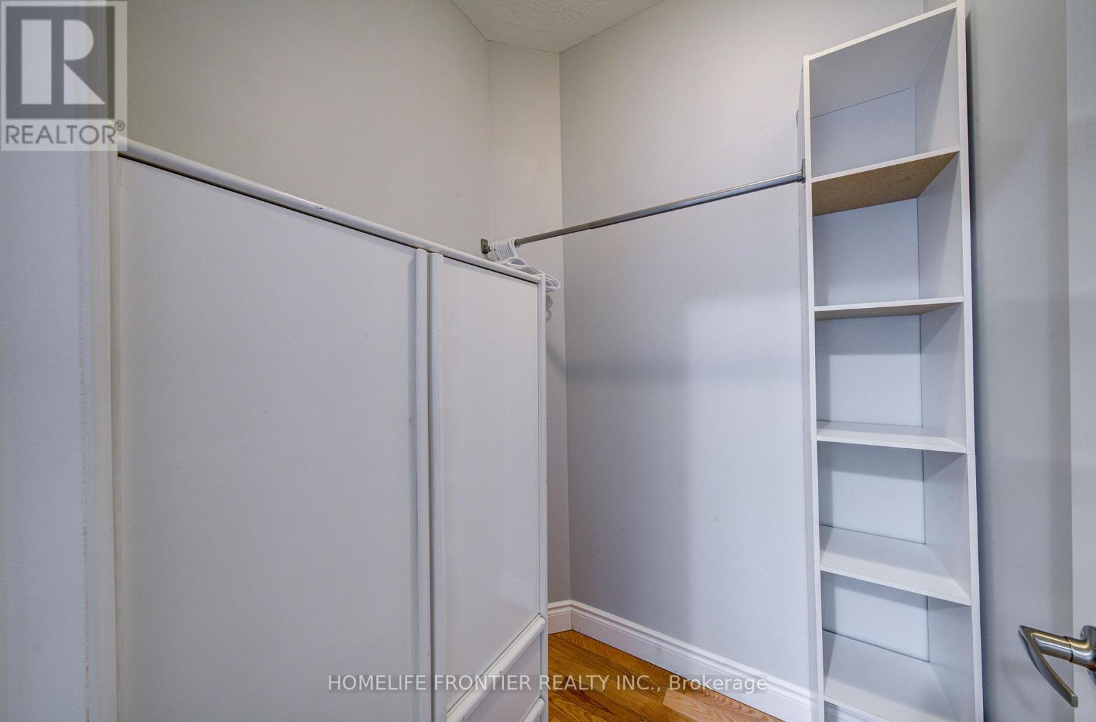 42 Forest Circle, Tiny, ON - Indoor