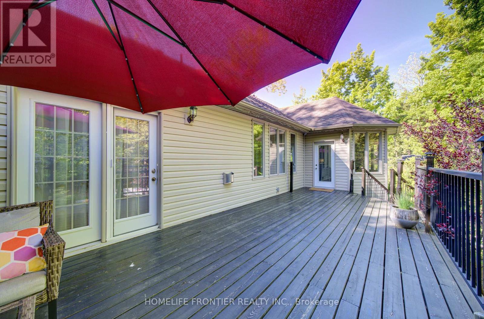 42 Forest Circle, Tiny, ON - Outdoor With Deck Patio Veranda With Exterior