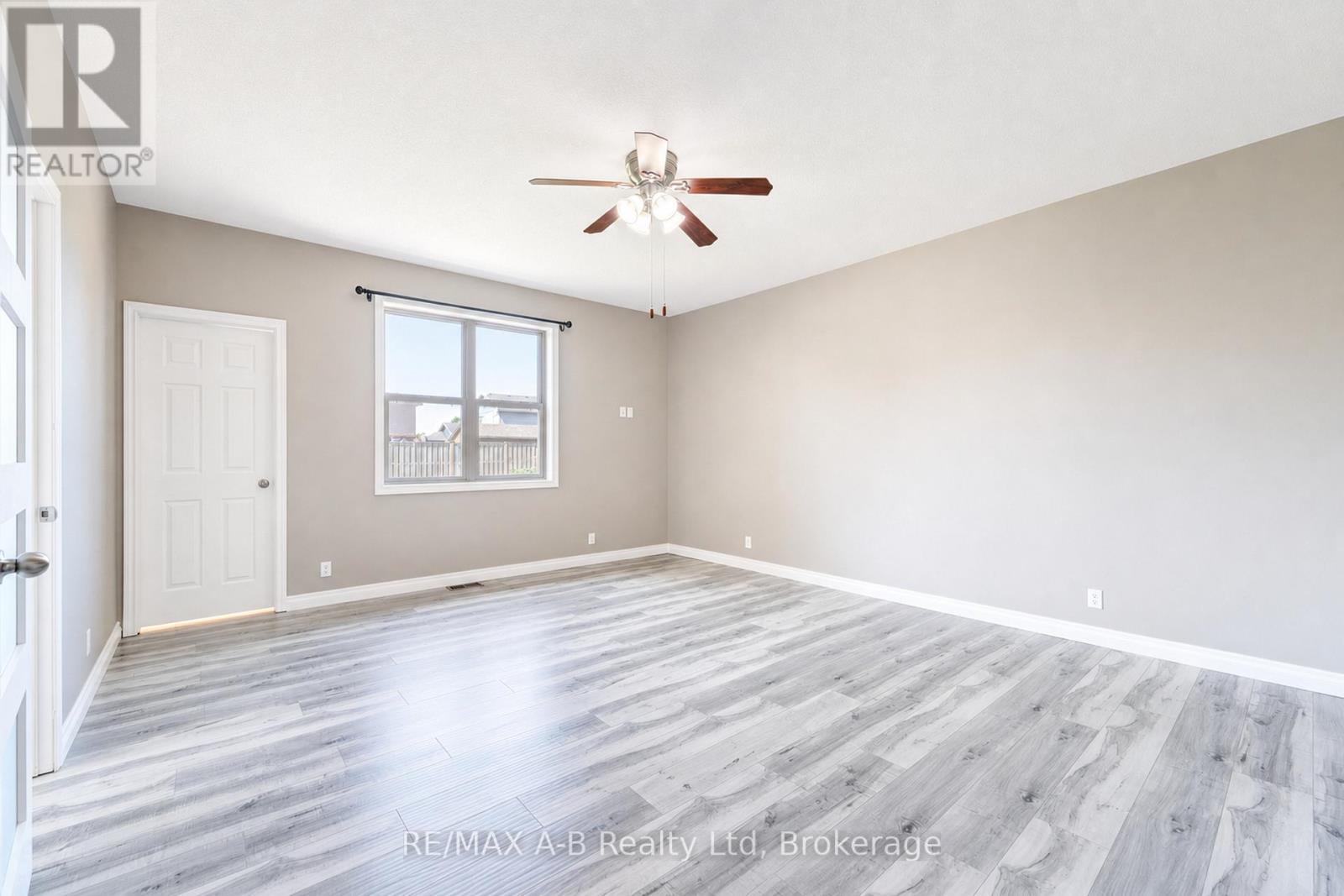 70 Kenton Street, West Perth (Mitchell), ON - Indoor Photo Showing Other Room