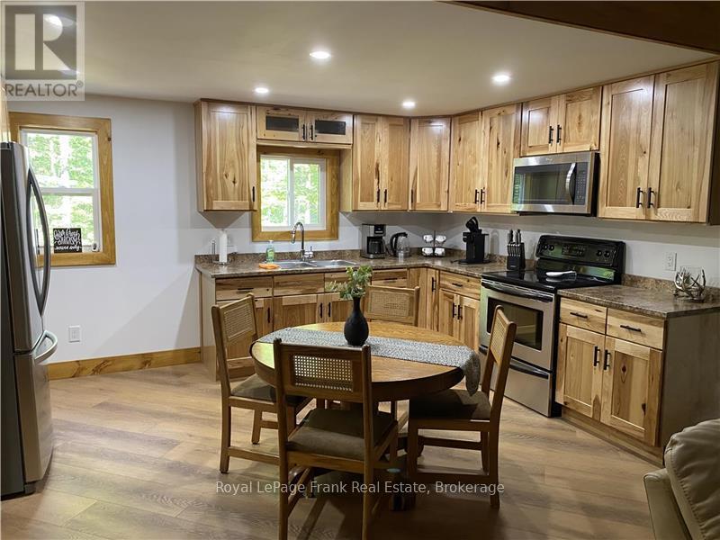 595 Old Diamond Lake Road, Hastings Highlands (Herschel Ward), ON - Indoor