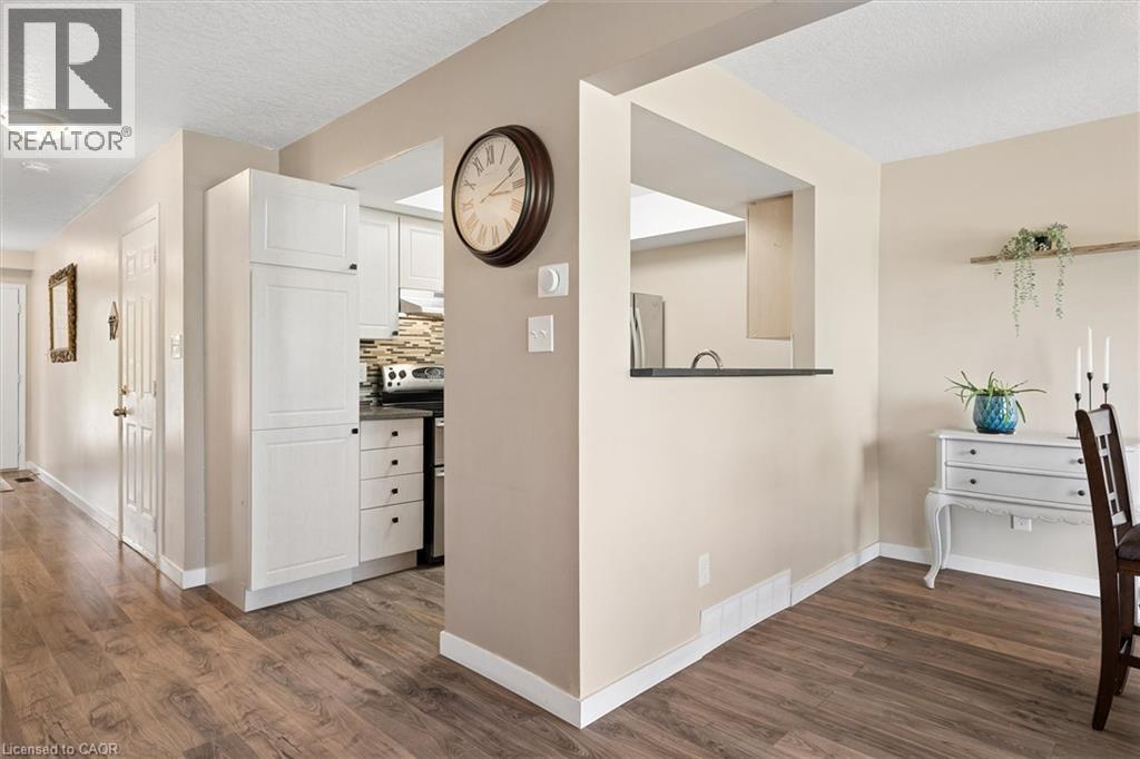 15 Gregg Court Unit# 5, Kitchener, ON - Indoor Photo Showing Other Room