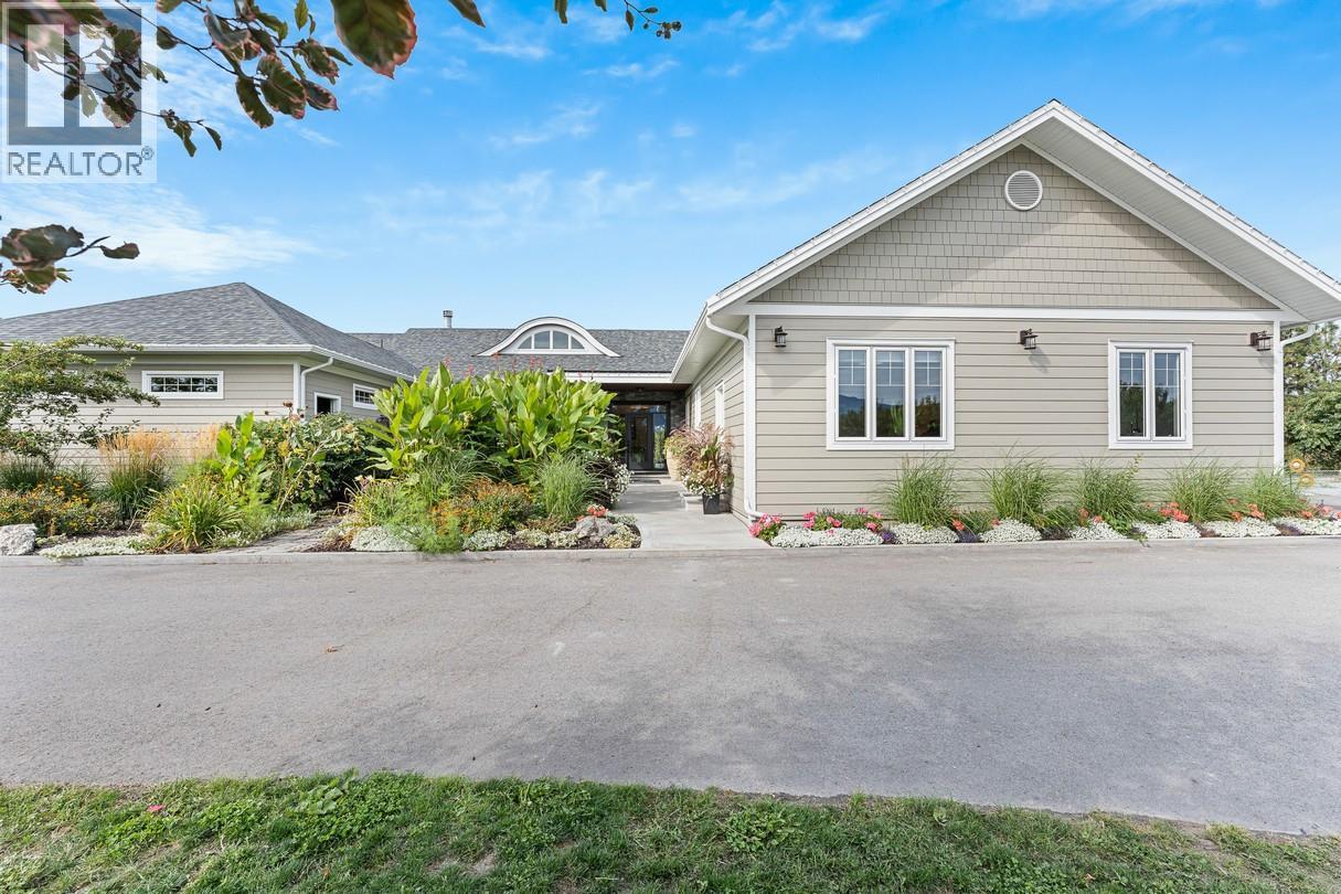 3022 Dunster Road, Kelowna, BC - Outdoor