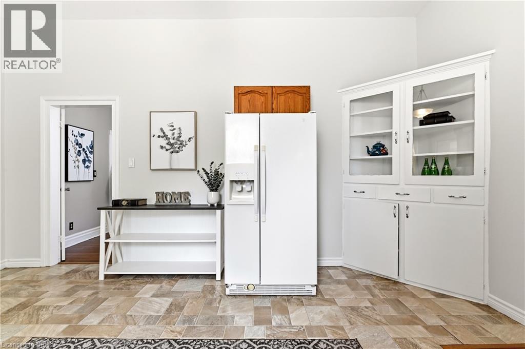 277 Main Street, Delhi, ON - Indoor Photo Showing Other Room