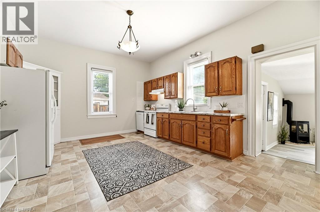 277 Main Street, Delhi, ON - Indoor Photo Showing Kitchen
