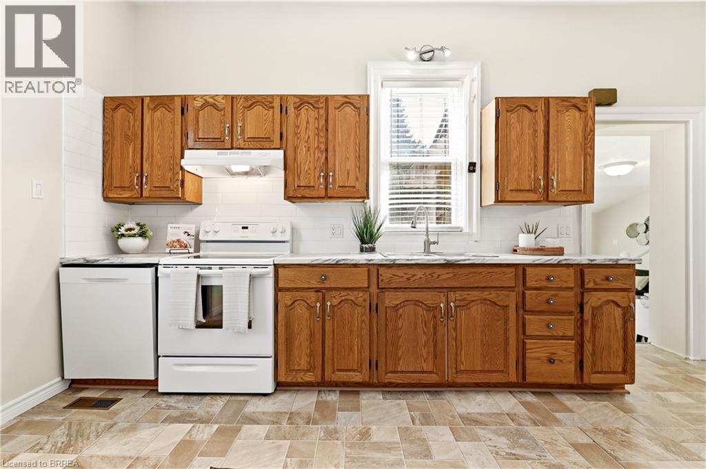 277 Main Street, Delhi, ON - Indoor Photo Showing Kitchen