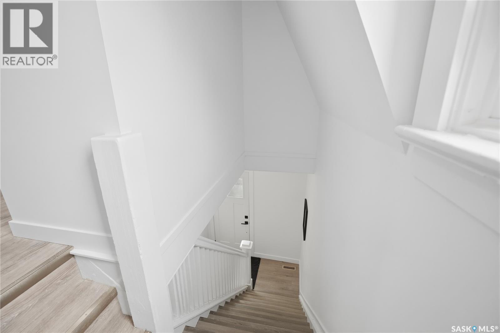 1376 King Street, Regina, SK - Indoor Photo Showing Other Room