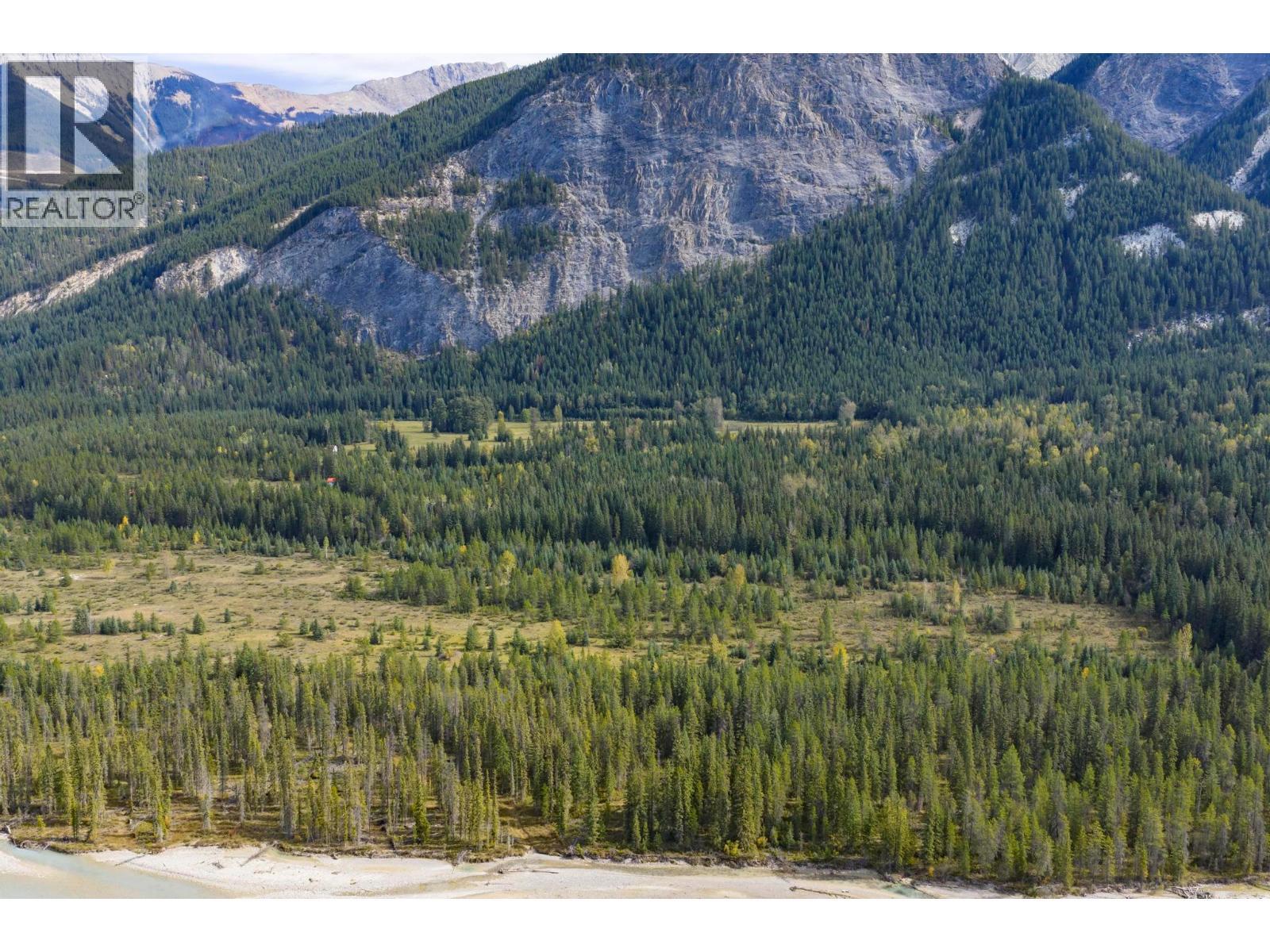 2237 Blaeberry Road, Golden, BC