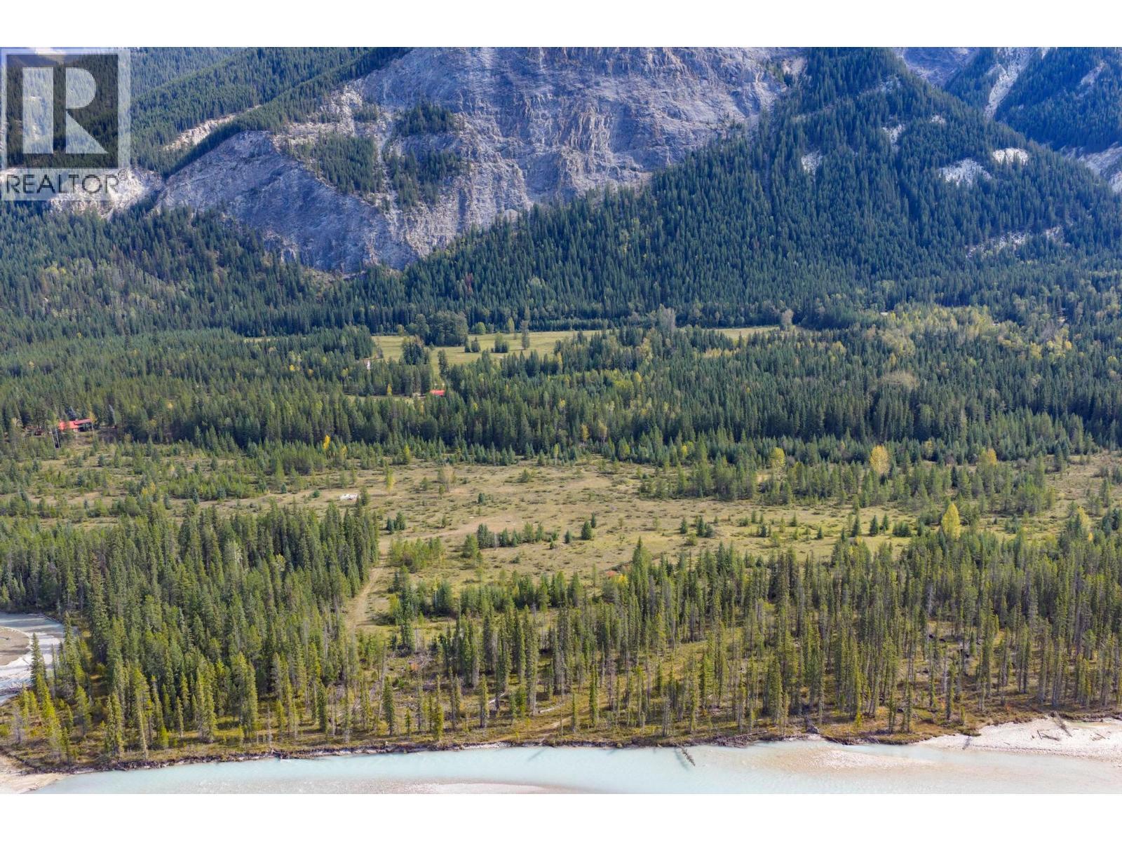2237 Blaeberry Road, Golden, BC