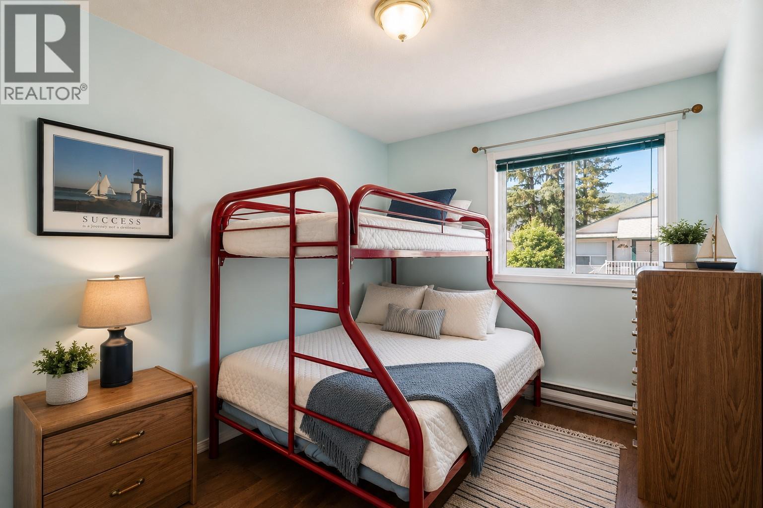 213 White Pine Crescent Unit# 243, Sicamous, BC - Indoor Photo Showing Bedroom