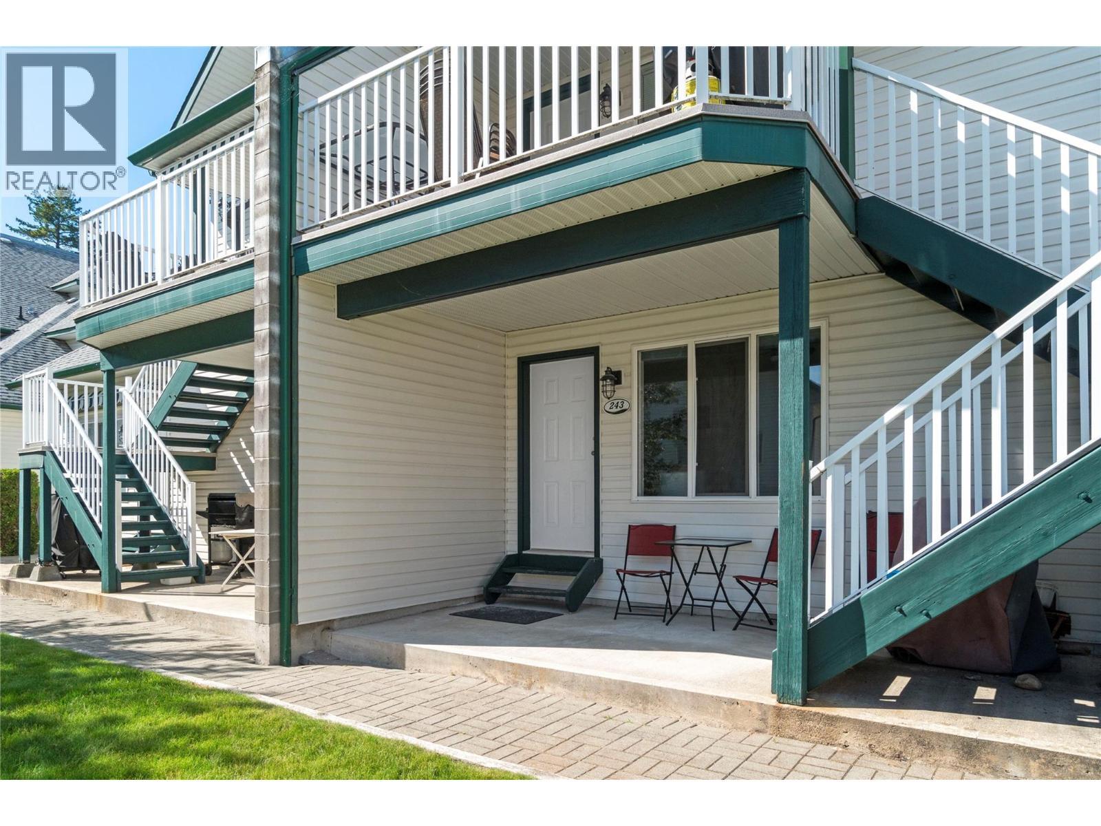 213 White Pine Crescent Unit# 243, Sicamous, BC - Outdoor With Exterior