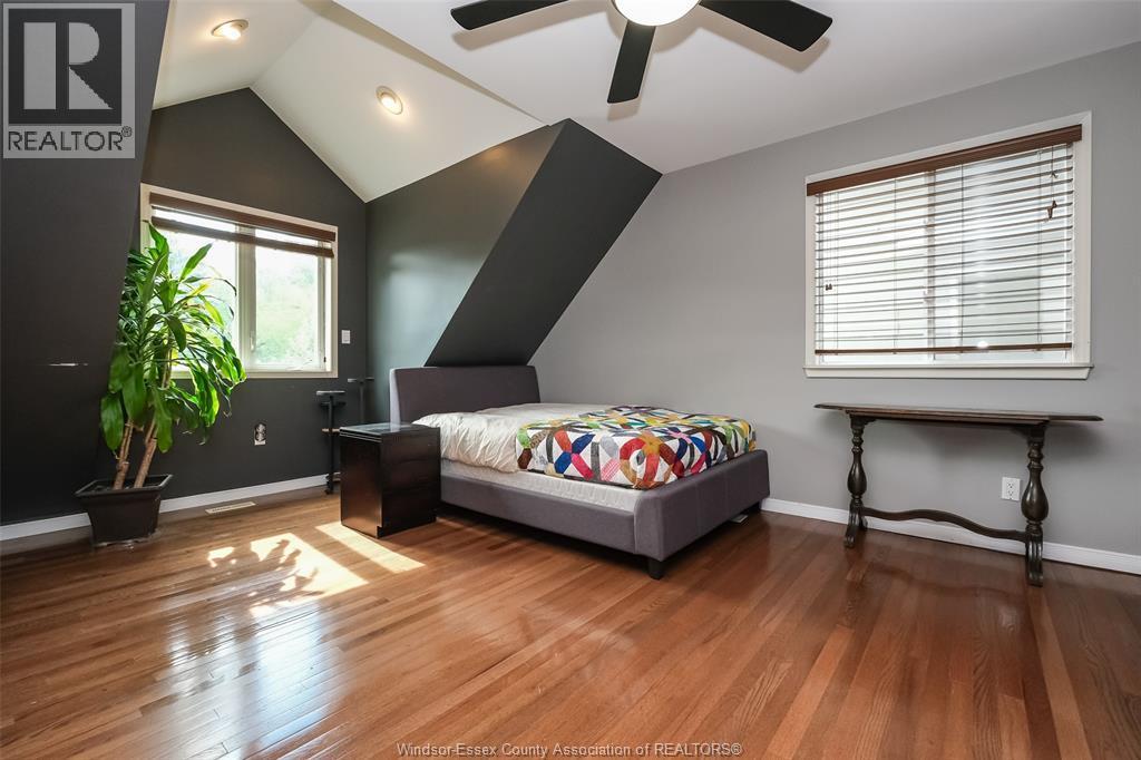 458 John M, Windsor, ON - Indoor Photo Showing Bedroom