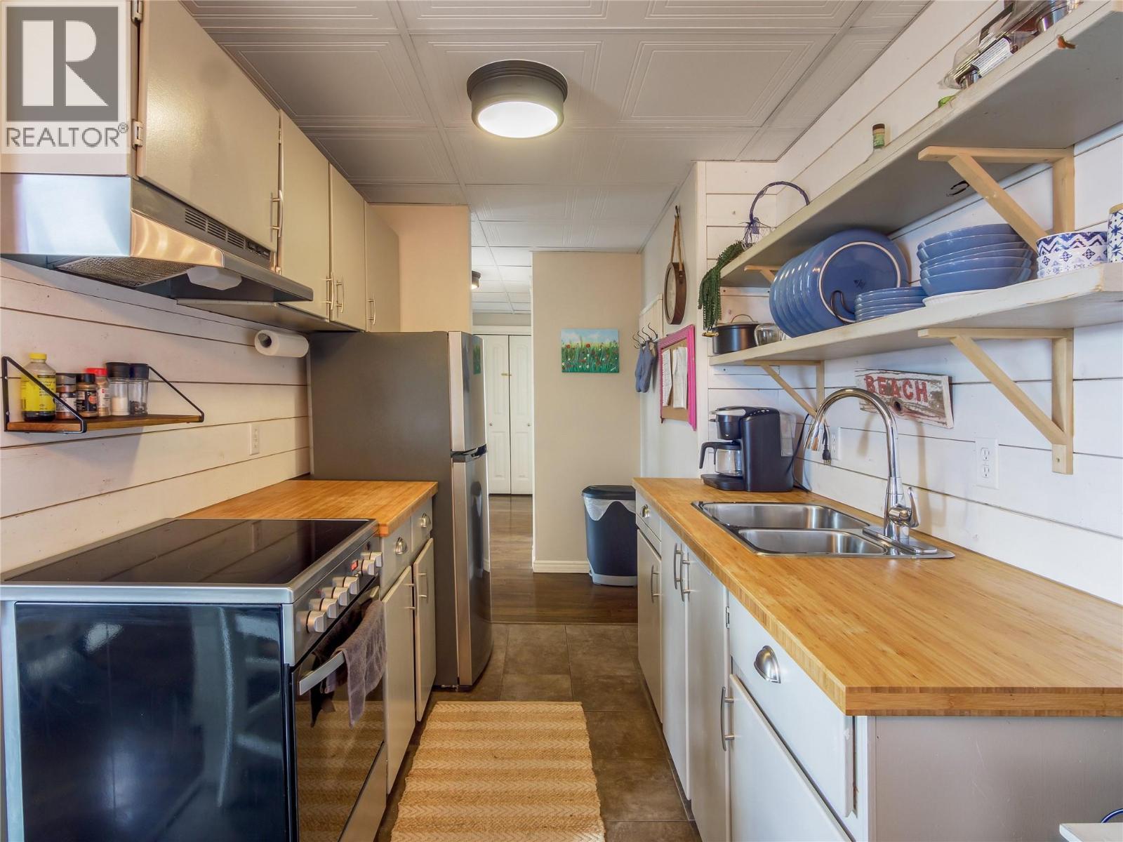 922 Dynes Avenue Unit# 301, Penticton, BC