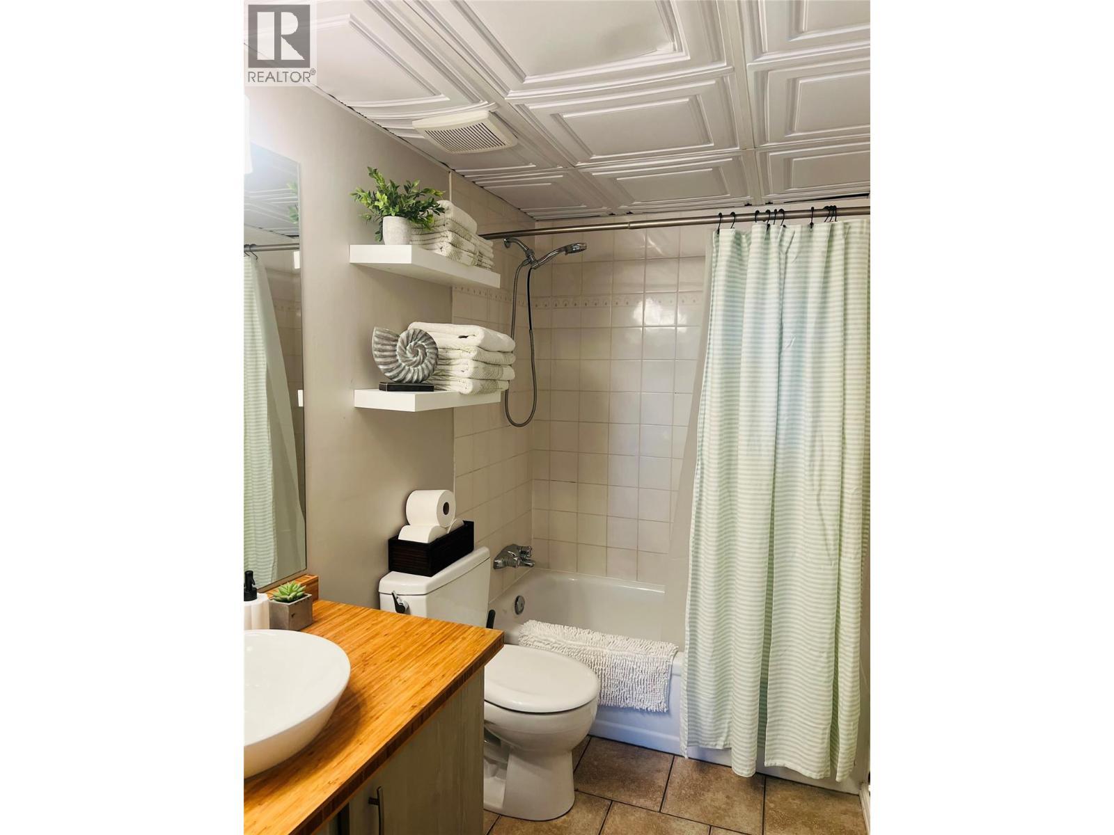 922 Dynes Avenue Unit# 301, Penticton, BC