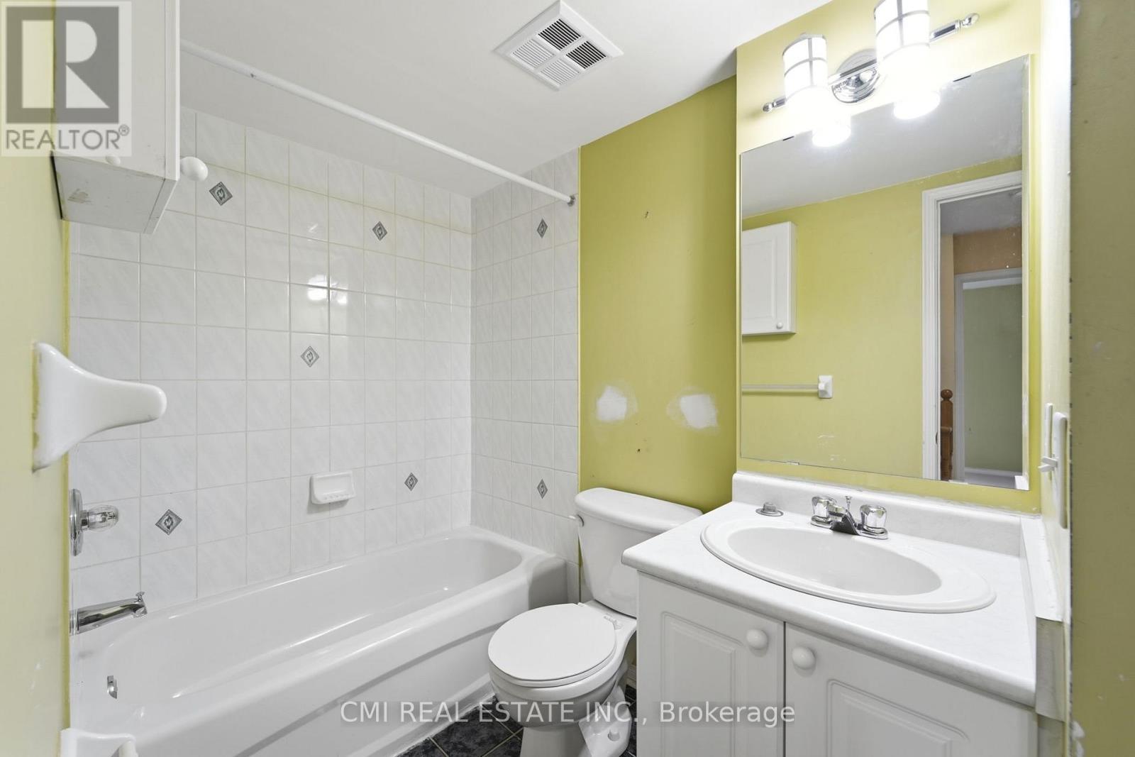 164 - 760 Lawrence Avenue W, Toronto, ON - Indoor Photo Showing Bathroom