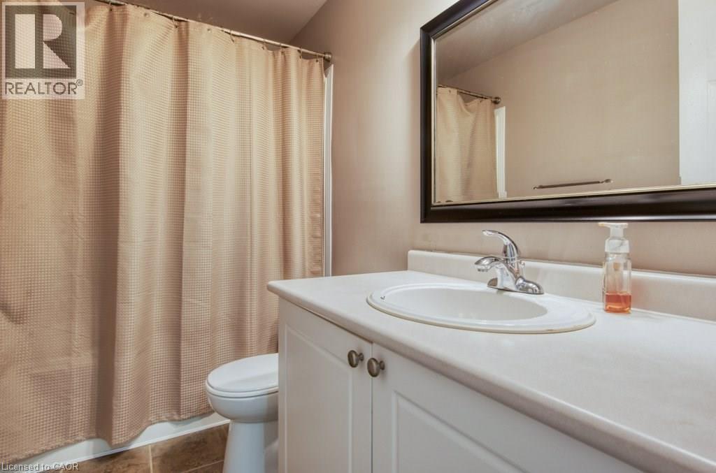 59 King William Court, Cambridge, ON - Indoor Photo Showing Bathroom
