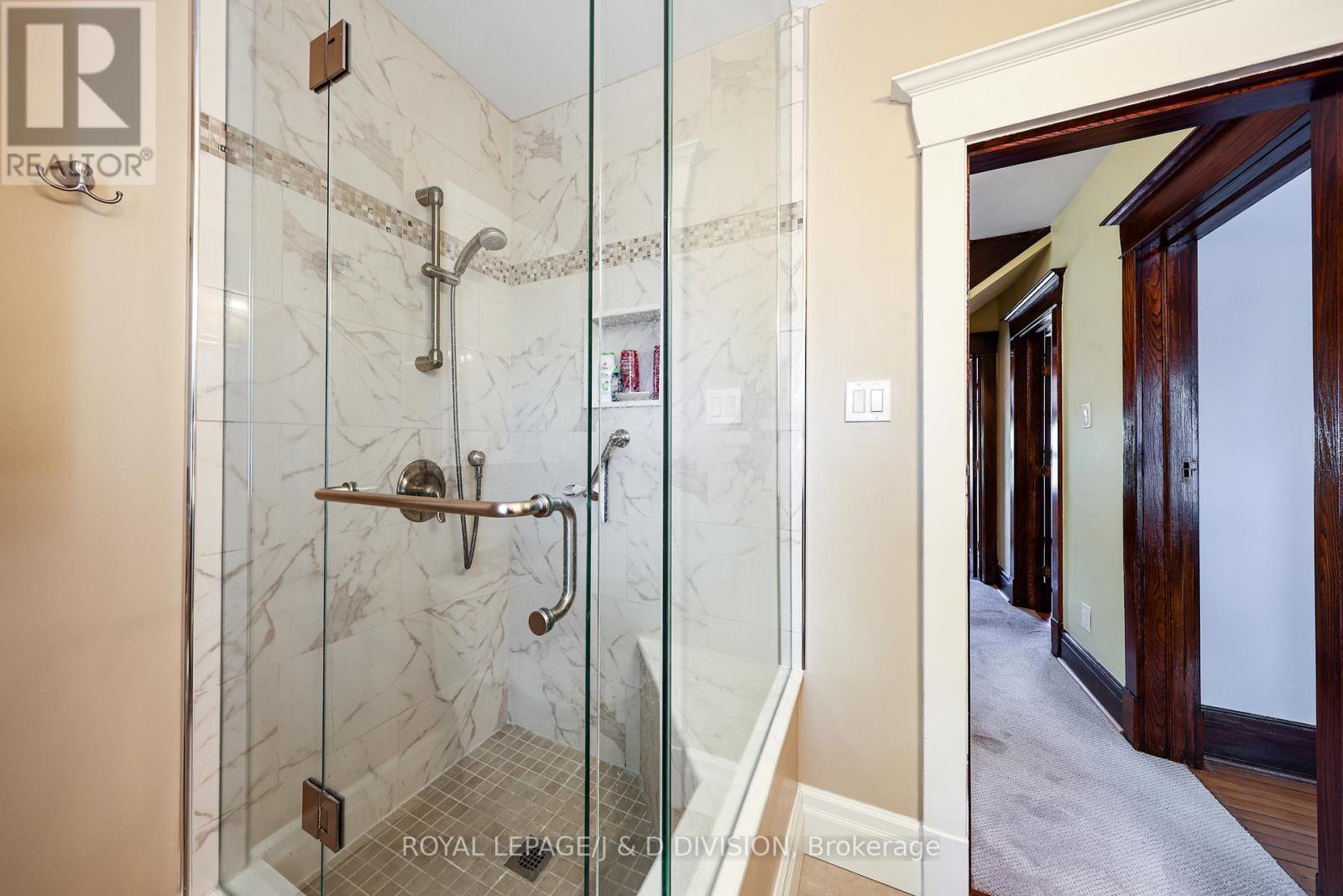 553 Runnymede Road, Toronto, ON - Indoor Photo Showing Bathroom